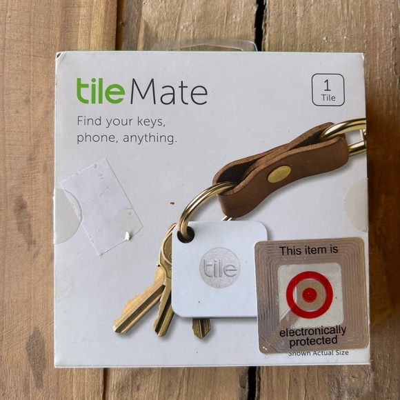 Tile Mate Key Finder in White - Picture 2 of 4